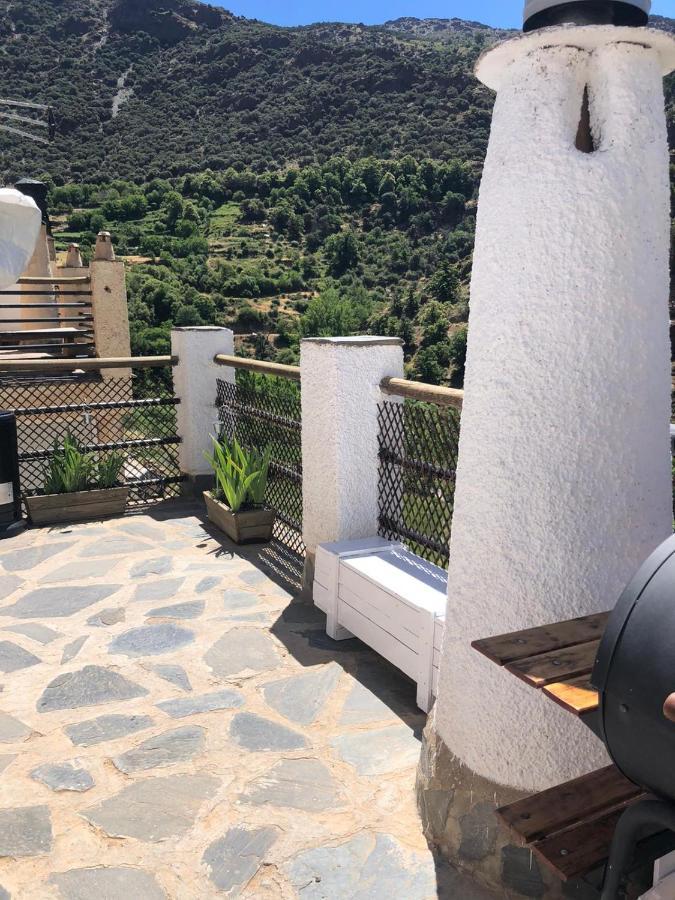 La Launa Apartamento Rural Trevelez Bagian luar foto