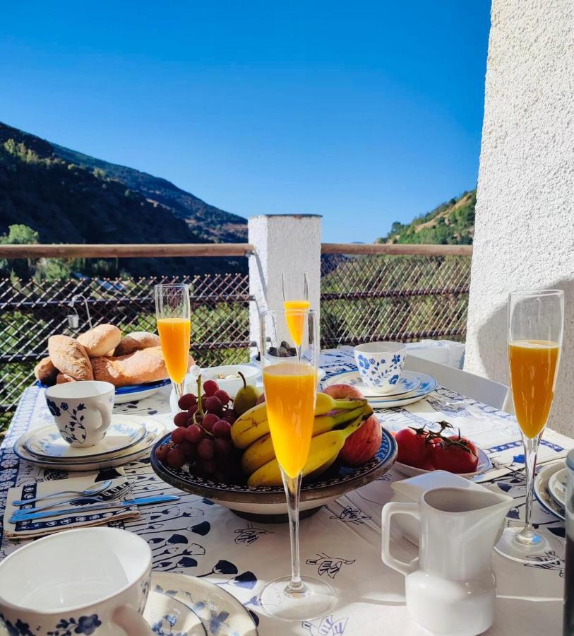 La Launa Apartamento Rural Trevelez Bagian luar foto